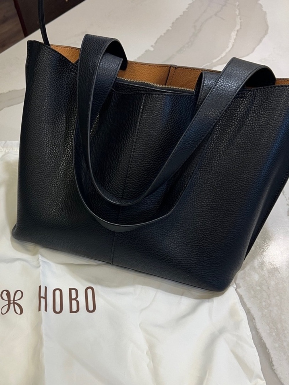 HOBO Vida Tote ๐ - Picture 2 of 5